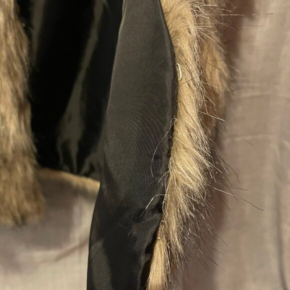 Junior Girls XL Me Jane Faux Fur Vest - Picture 6 of 8